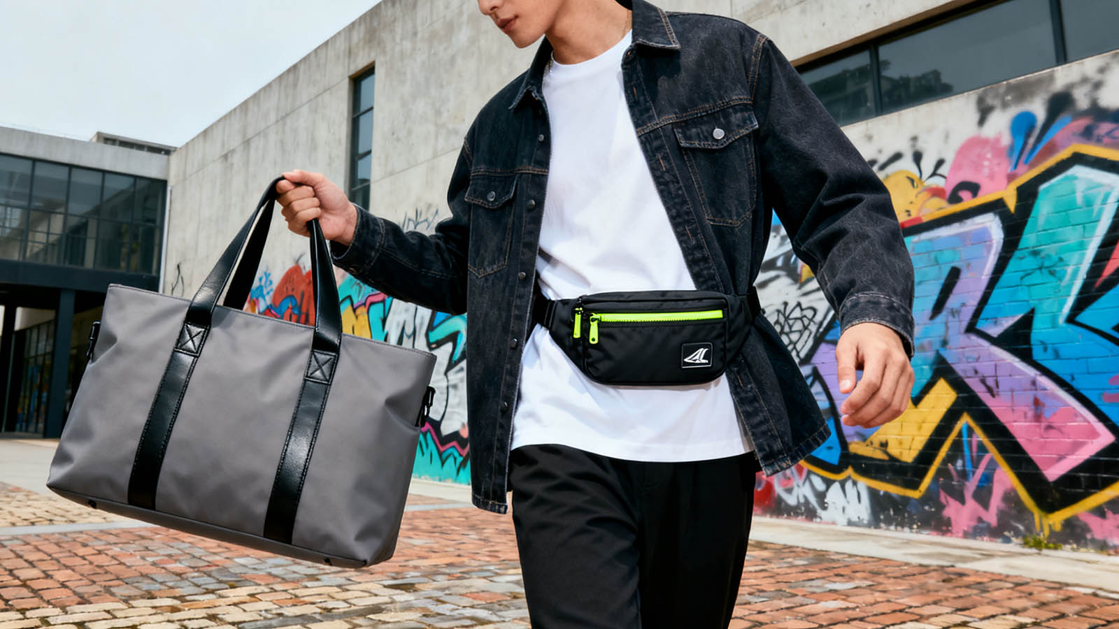 Men’s Fanny Packs Are Back-Pair with Custom Tote Bags-Gahumi.jpg